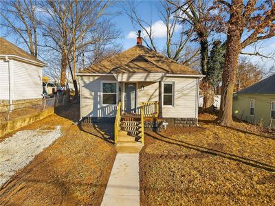 127 S Neconi Ave, Bonner Springs, KS, 66012