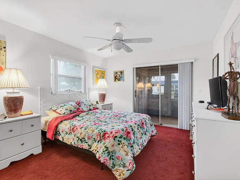 213 Waterford Cir #I — Photo 34