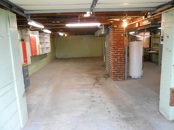 4th image of 2902 Angelique St