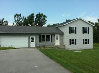 517 Crossman Rd, Wyoming, NY 14591