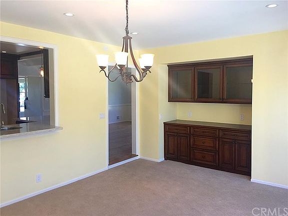 5th image of 802 S Terri Ann Dr