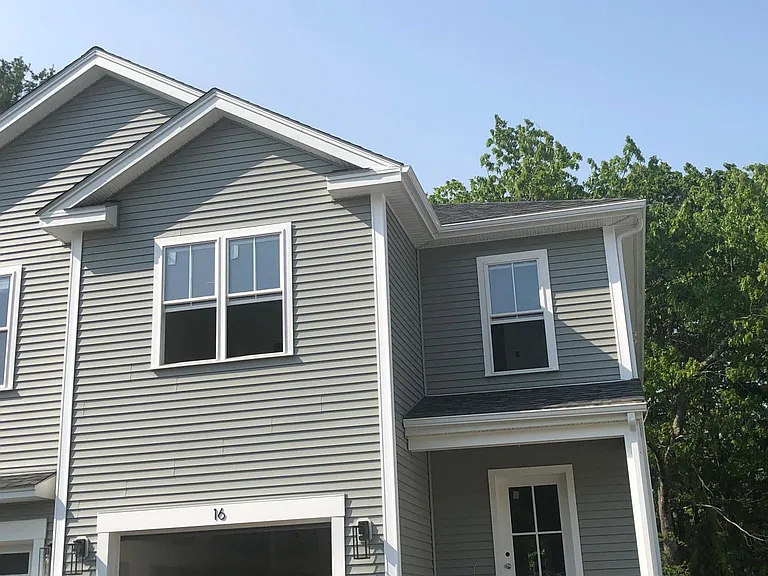 16 Shaker Pond Rd — Photo 1