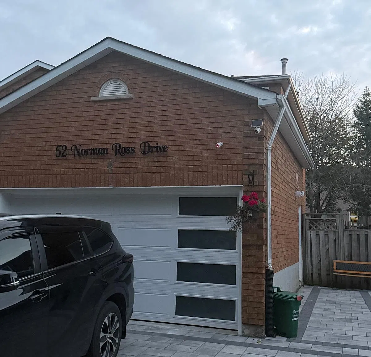 2 bed, $1,600 — Photo 1