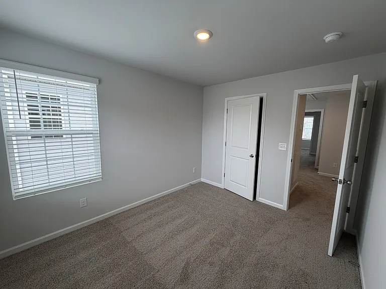 4913 Mowbray Way — Photo 23