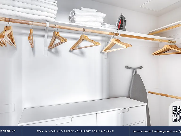 Walk-in Closet