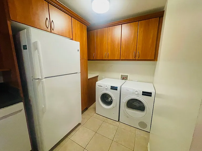 21 Craigside Pl #4C — Photo 10
