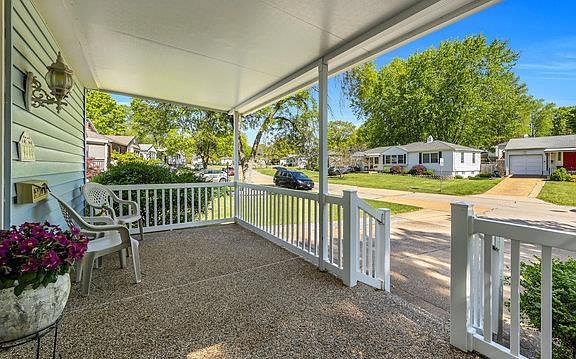 4th image of 9404 Evandale Dr