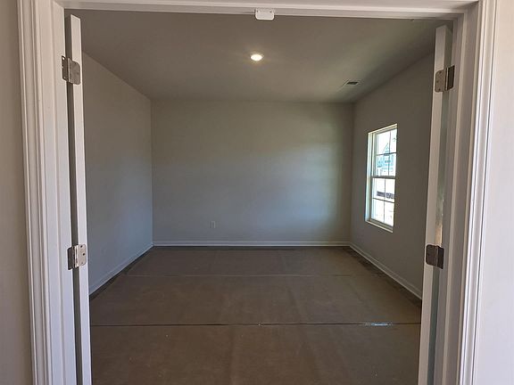 5th image of 406 Dodger Ave Lot 31