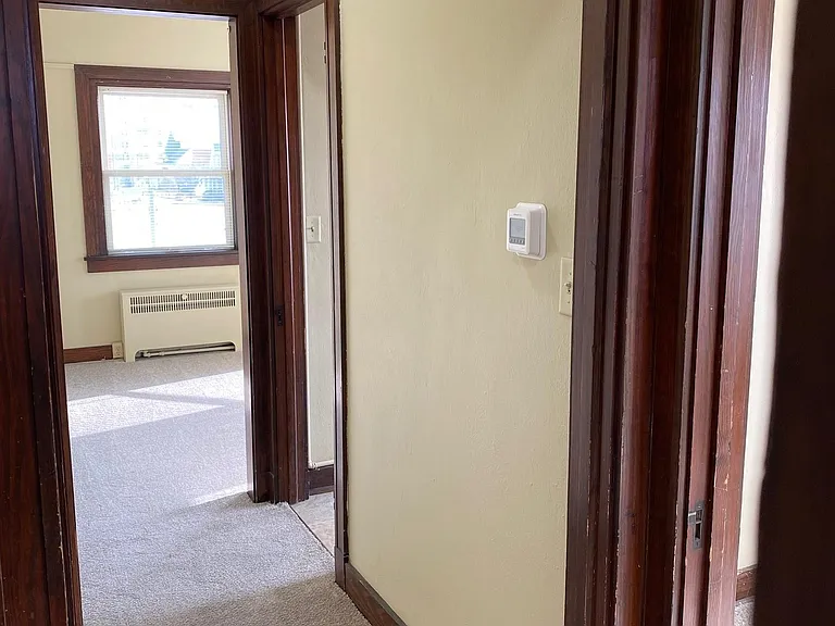 541 Cass St — Photo 5