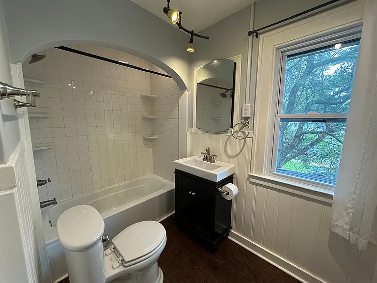 2132 Kalamazoo Ave SE — Photo 15