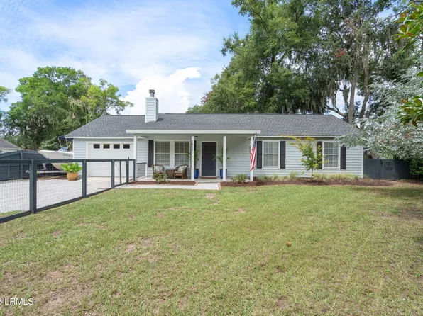 1611 Madrid Avenue, Port Royal, SC 29935