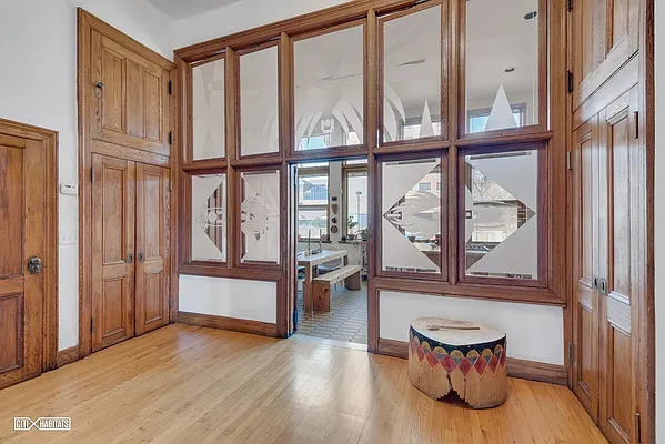 Sold by Citi Habitats | media 40