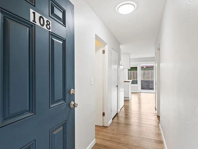 Panorama Manor — Photo 11