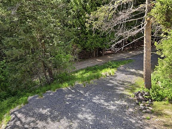 3rd image of 15727 N Koth Rd