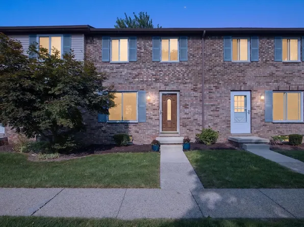 145 Sheffield Dr #1, Saline, MI 48176