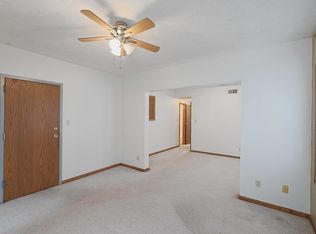 1141 S 10th St #3, Lincoln, NE 68502