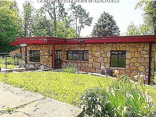 1st image of 806 Eastview Heights Dr
