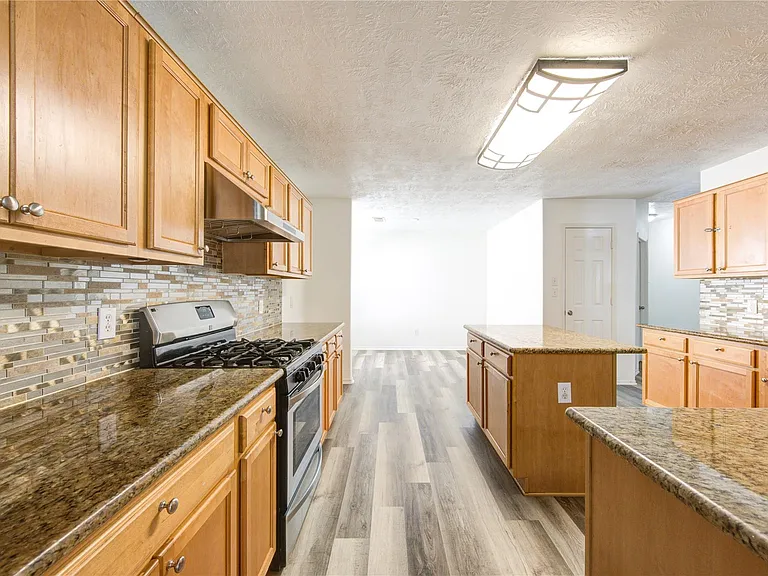 7930 Northfork Hollow Ln — Photo 15