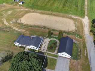 476 Auburn Rd, Peru, ME 04290