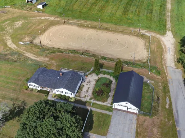 476 Auburn Road, Peru, ME 04290