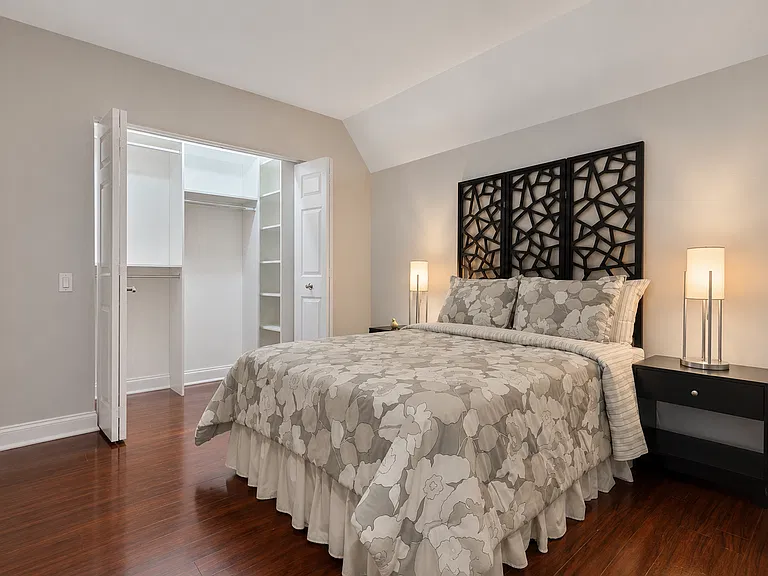 1001 W Madison St #208 — Photo 6