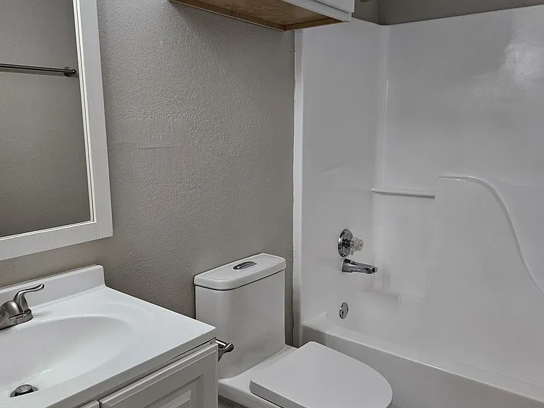 9431 Jill Ln — Photo 12