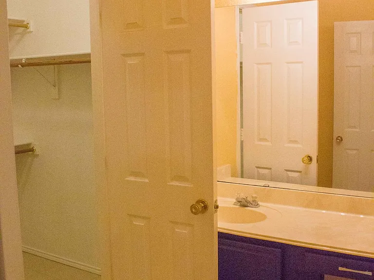 7212 Park Creek Cir W — Photo 15