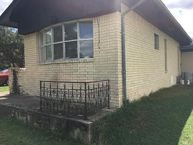 2nd image of 69967 S 334th Ct