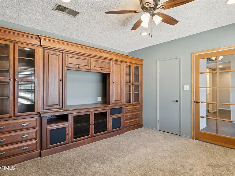 3526 E Sahuaro Dr — Photo 4