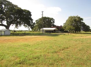 330 County Road 284, Flatonia, TX 78941