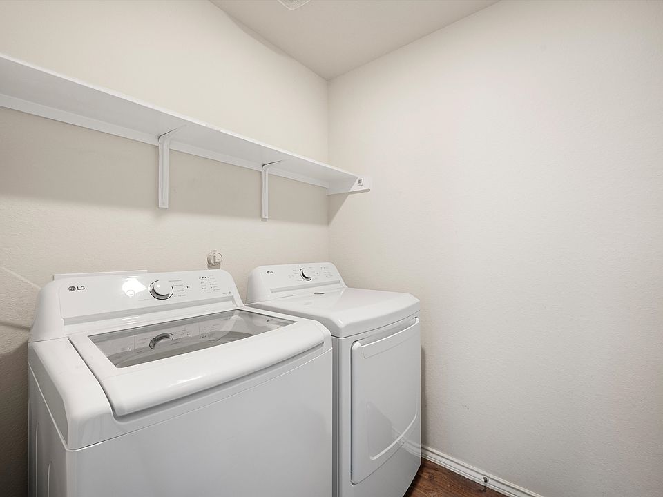 1st image of 8226 Green St