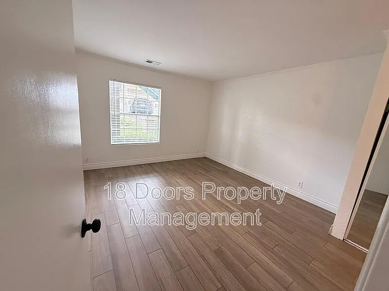 10888 Aderman Ave #179 — Photo 4