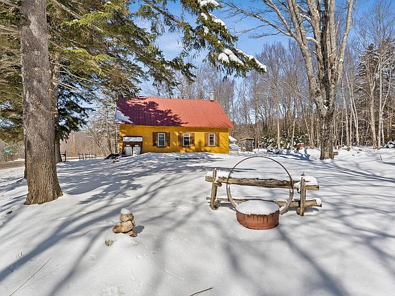 3rd image of 4020 North Fayston Road