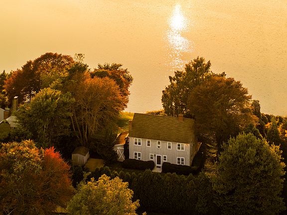 2nd image of 112 Mill Pond Ln