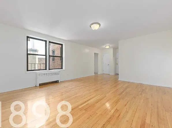 14345 Sanford Ave APT 308, Flushing, NY 11355