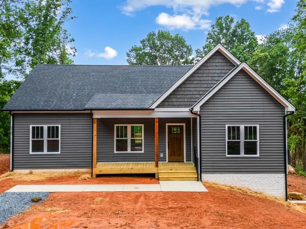 2510 Smith Mountain Lake Pkwy, Huddleston, VA 24104