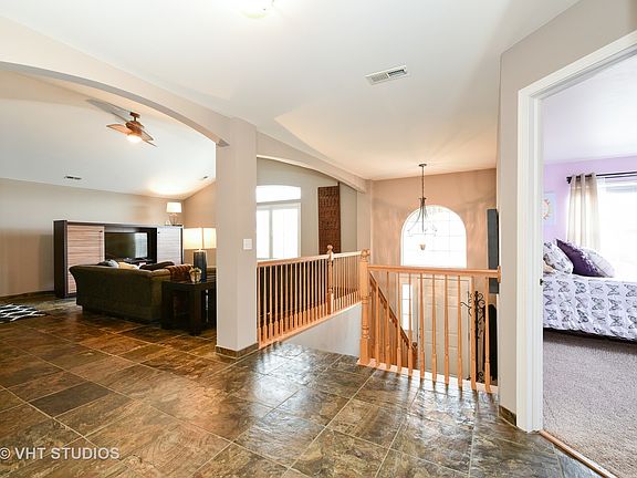 2nd image of 2519 Oak Dr