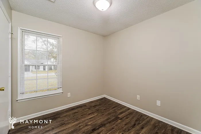 121 Beverly Dr — Photo 7