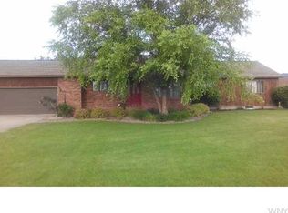 11154 Weaver Rd, Delevan, NY 14042