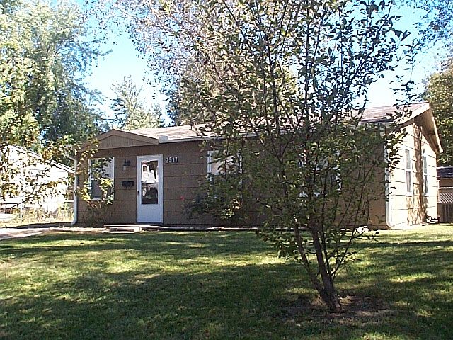 1st image of 2517 S 48th Ter