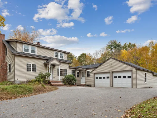 301 Raymond Hill Road, Raymond, ME 04071