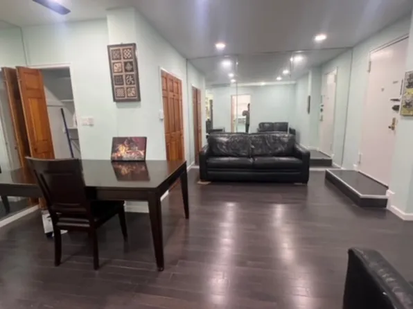 390 Rugby Road image 2 of 29