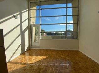 1790 Avenue Rd #B, Toronto, ON M5M 3Z1