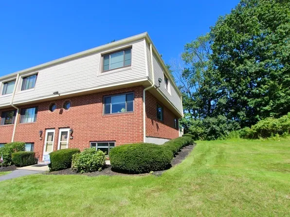 96 Sterling Ln, Haverhill, MA 01835