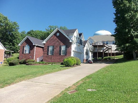 2nd image of 3711 Henricks Hill Dr