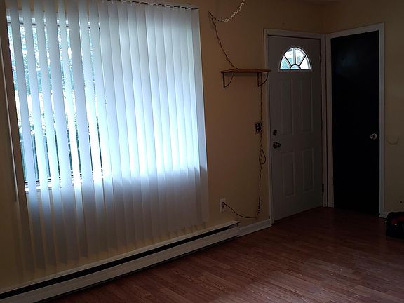 4th image of 650 High St