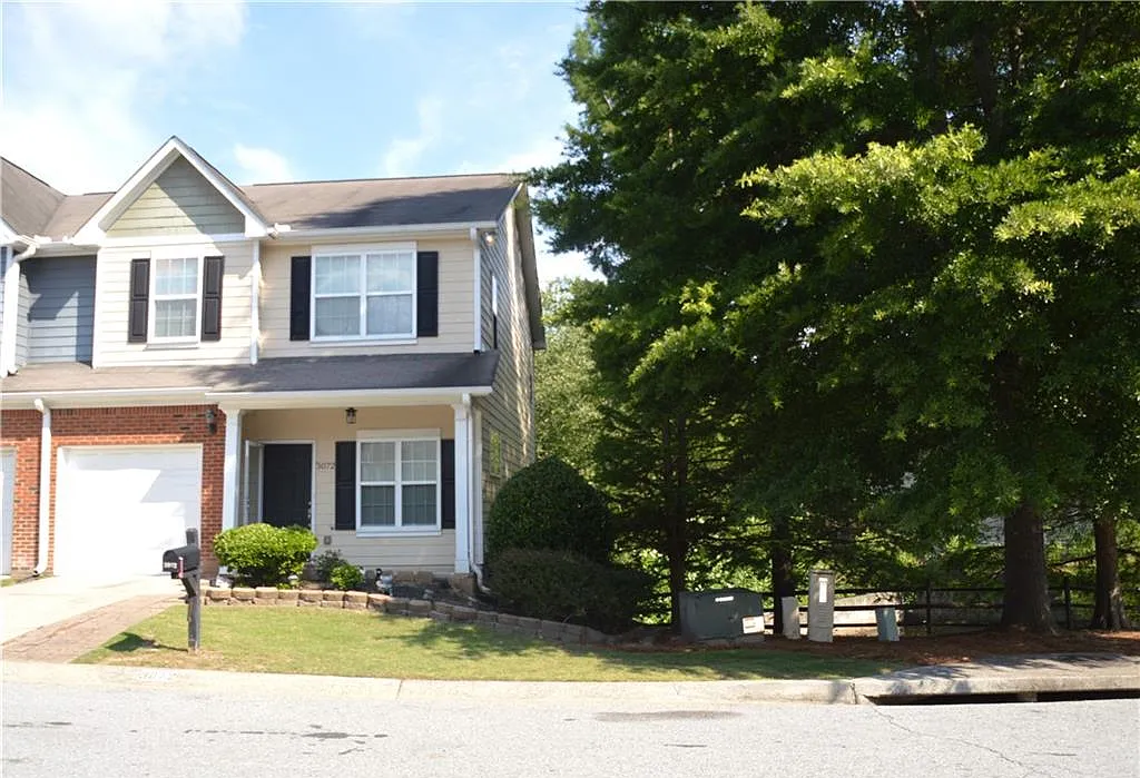 3 bed, 2.5 bath, 1662 sqft, $1,990 — Photo 1