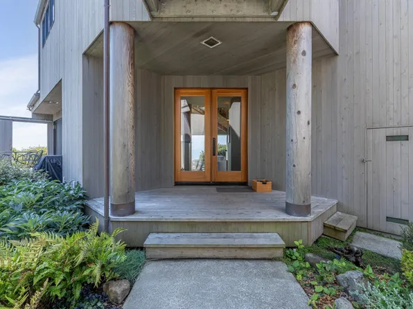 198 Pelican Court, The Sea Ranch, CA 95497