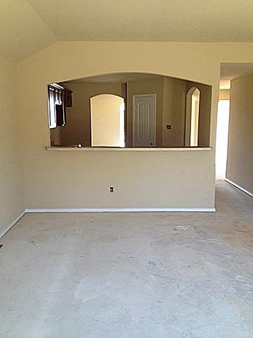 2nd image of 2904 Carolina Dr