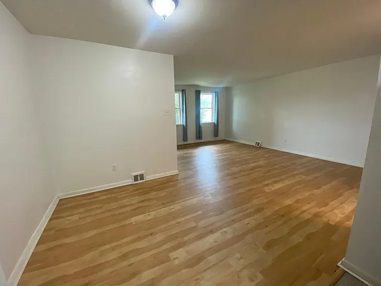 2638 Daphne Rd #1 — Photo 4